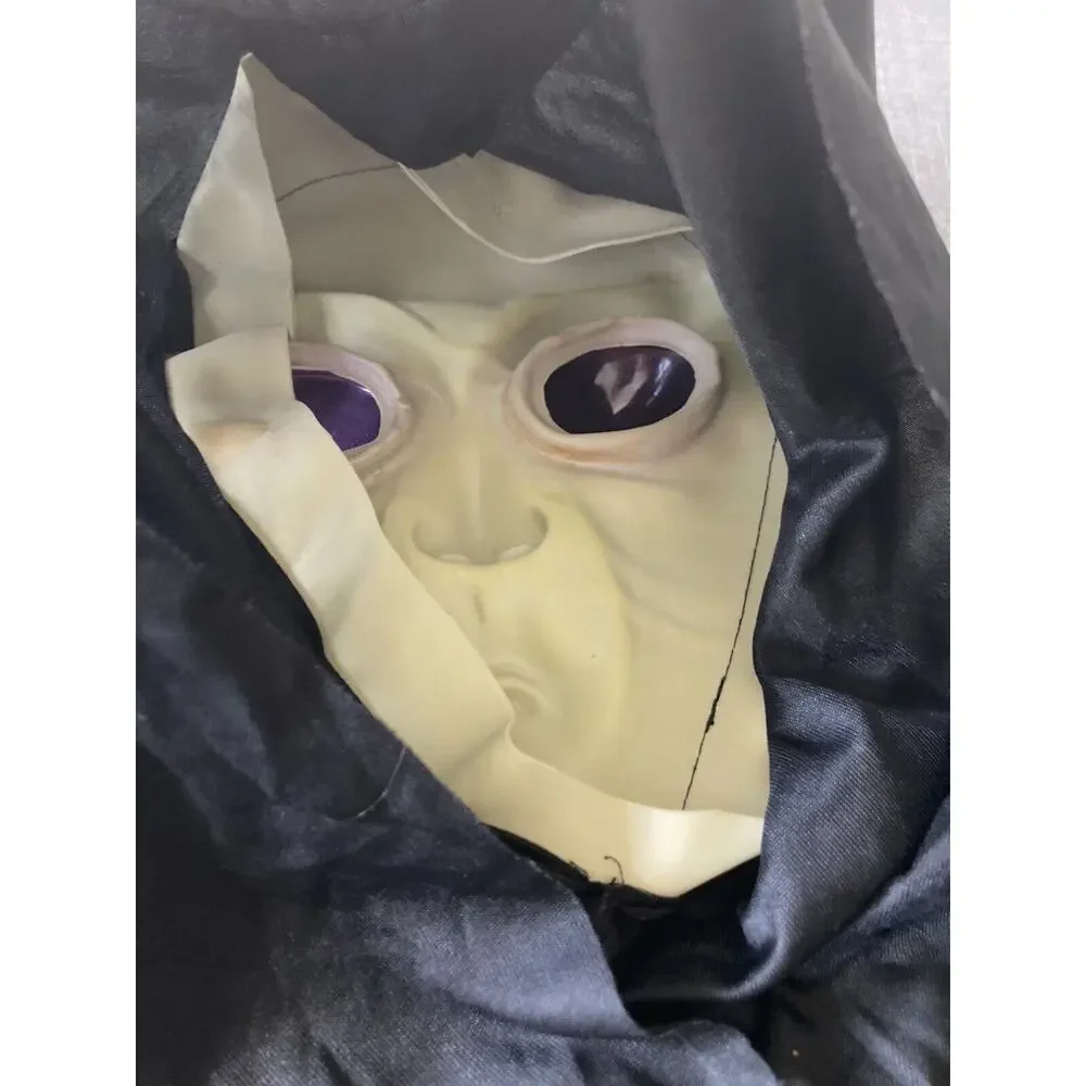 Vintage Easter Unlimited Adult Alien Cyborg Skull Halloween Mask Costume W/ Hood